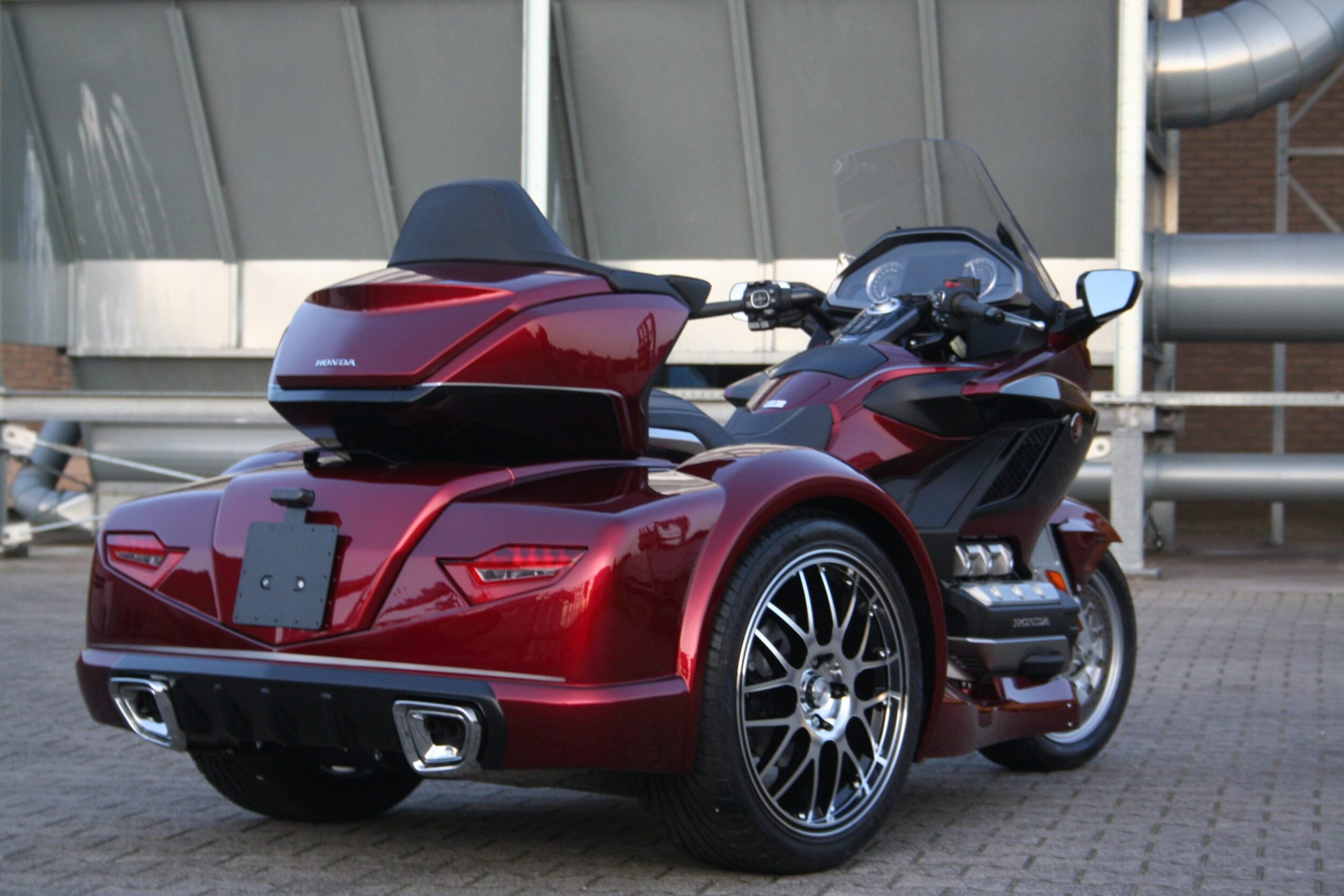 New EML Martinique GTS kit for the new Honda Goldwing - EML Trikes   Sidecars